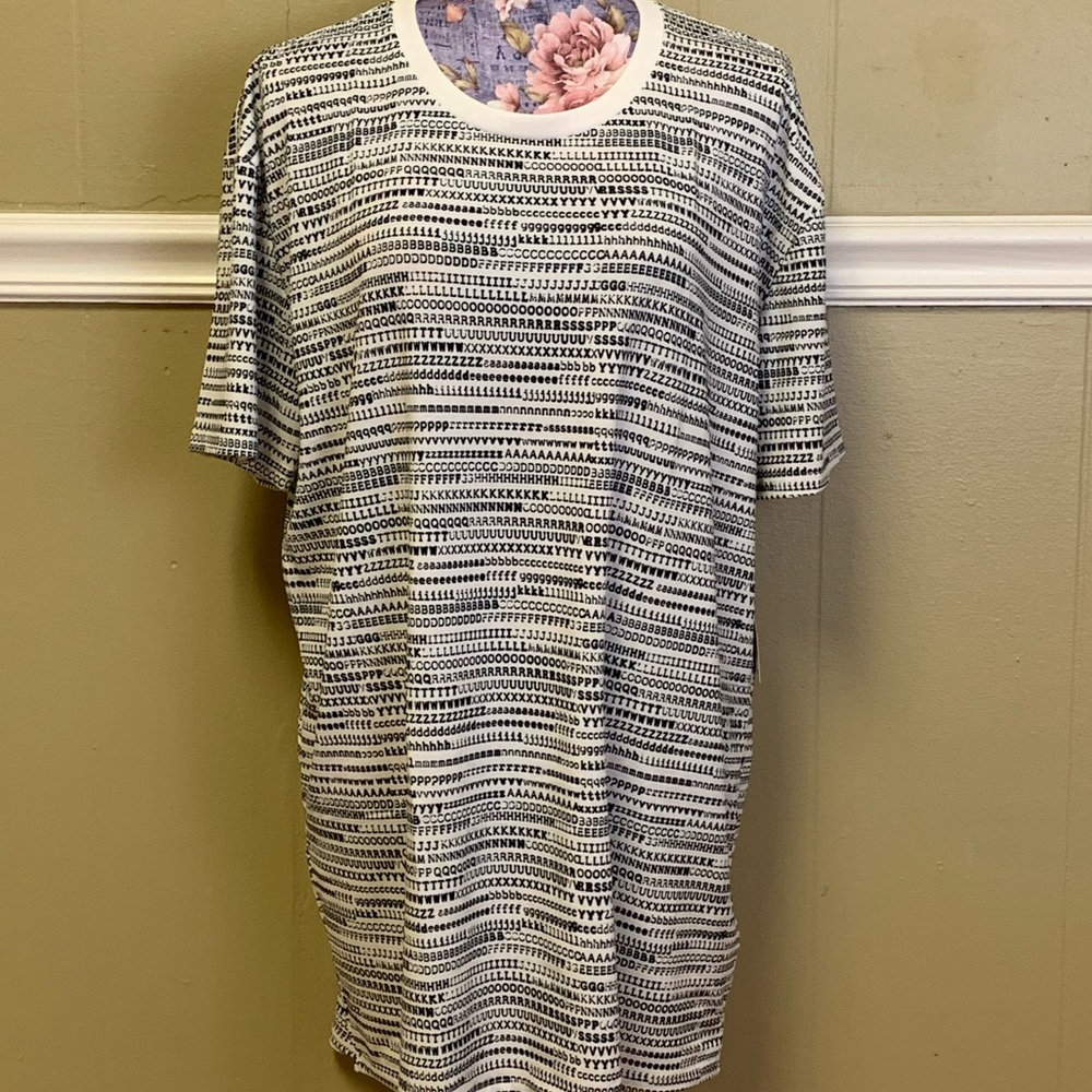 Lularoe HUDSON tee **** they aren’t all gone